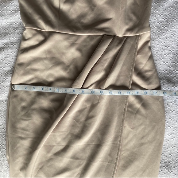 Showpo. Common Muse Maxi Dress in Stone Size 8 - Picture 7 of 7